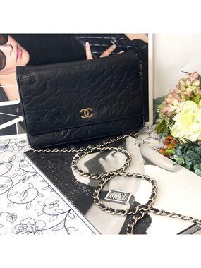 Chanel Chain Wallet Camellia Black